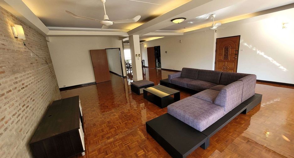 Wohnung zur Miete mit 3 Zimmer in Watthana, Bangkok