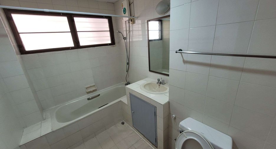 Wohnung zur Miete mit 3 Zimmer in Watthana, Bangkok