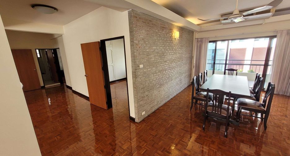 Wohnung zur Miete mit 3 Zimmer in Watthana, Bangkok