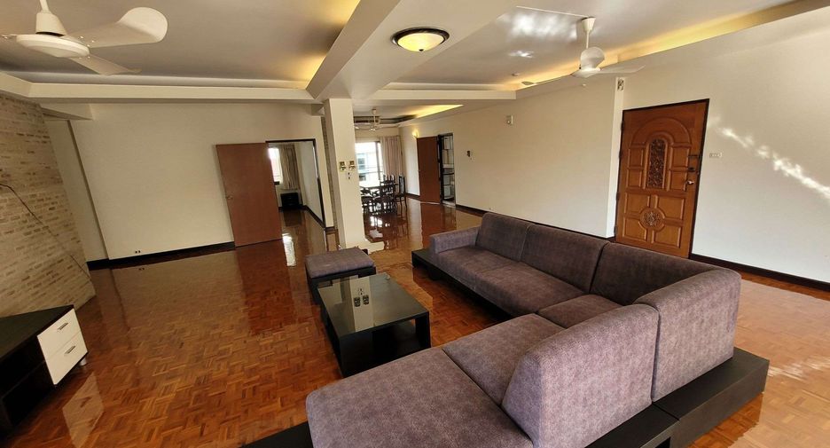 Wohnung zur Miete mit 3 Zimmer in Watthana, Bangkok