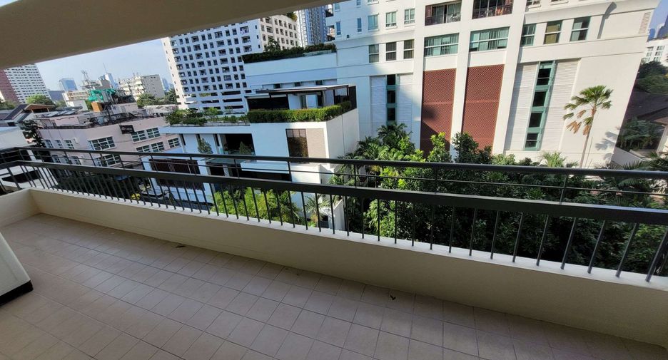 Wohnung zur Miete mit 3 Zimmer in Watthana, Bangkok
