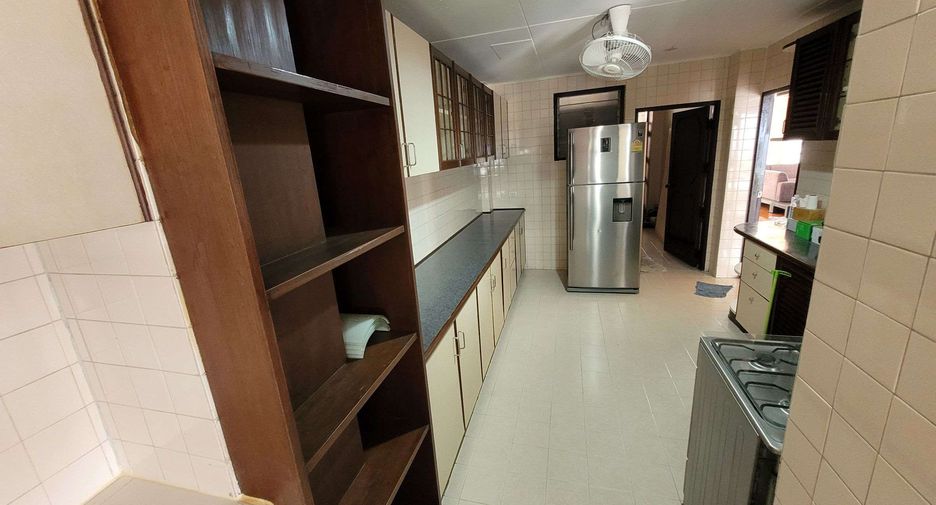 Wohnung zur Miete mit 3 Zimmer in Watthana, Bangkok