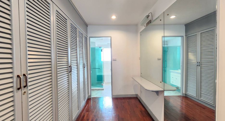 ให้เช่า 4 ห้องนอน คอนโด ใน วัฒนา, กรุงเทพฯ