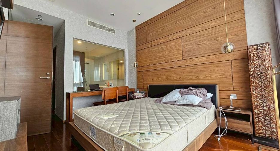 For rent and for sale 1 bed condo in Watthana, Bangkok