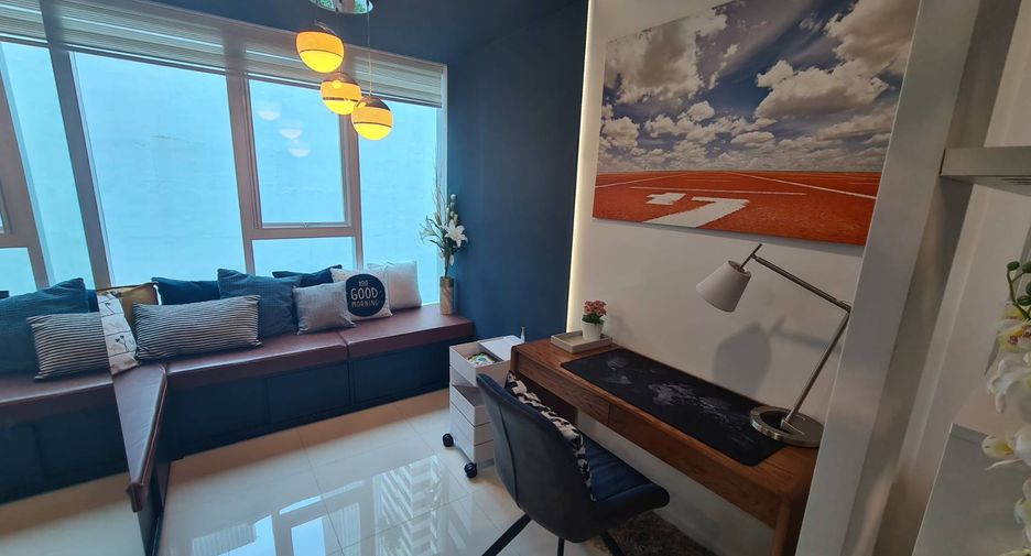 For rent 2 bedrooms condo in Watthana, Bangkok