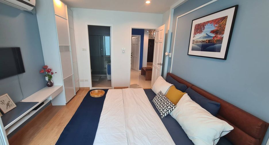 For rent 2 bedrooms condo in Watthana, Bangkok