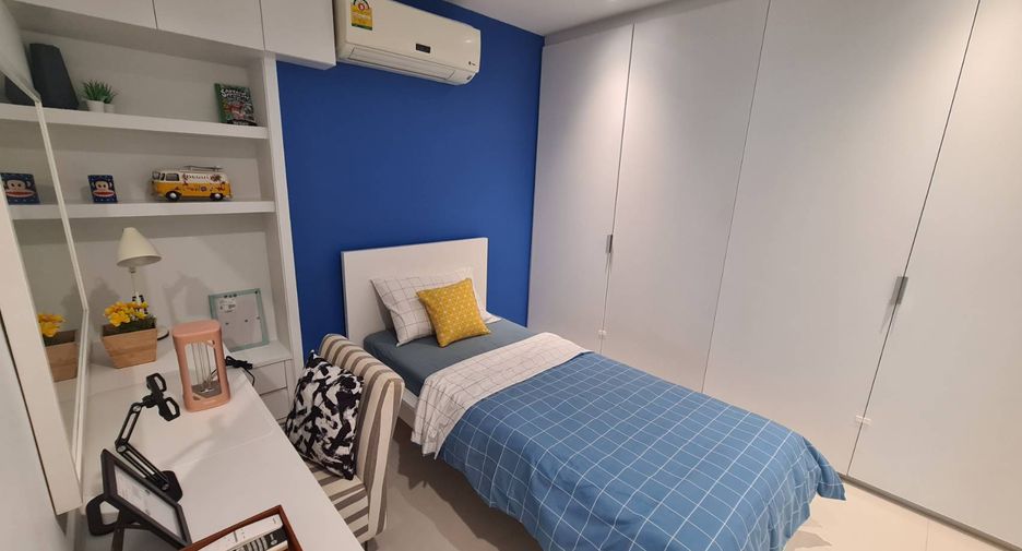 For rent 2 bedrooms condo in Watthana, Bangkok