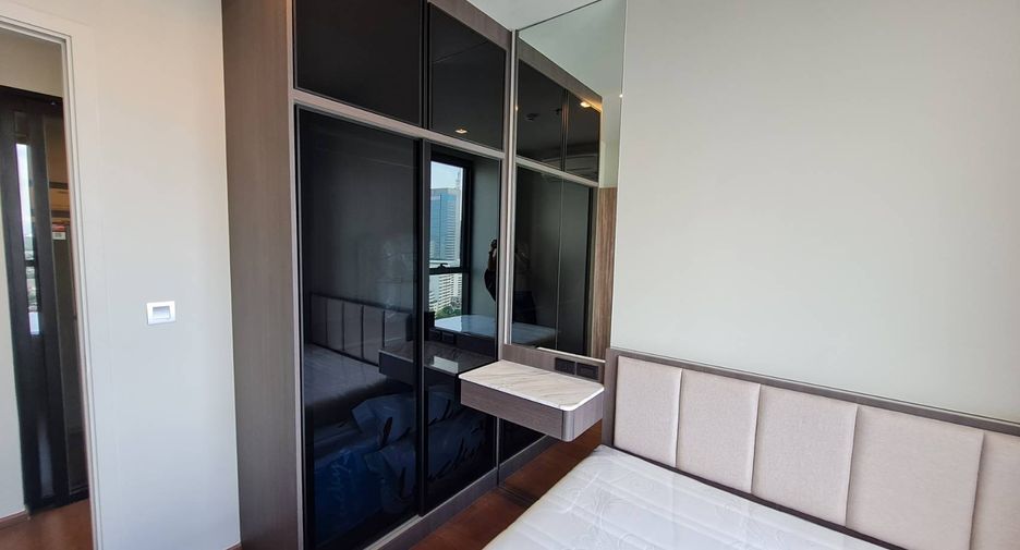 For rent 2 bedrooms condo in Khlong Toei, Bangkok