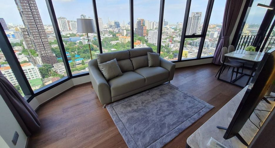 For rent 2 bedrooms condo in Khlong Toei, Bangkok