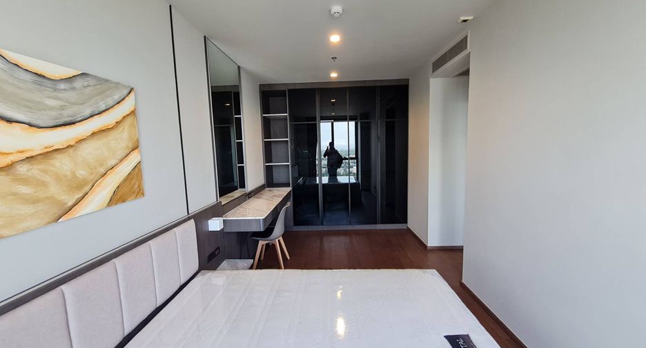 For rent 2 bedrooms condo in Khlong Toei, Bangkok