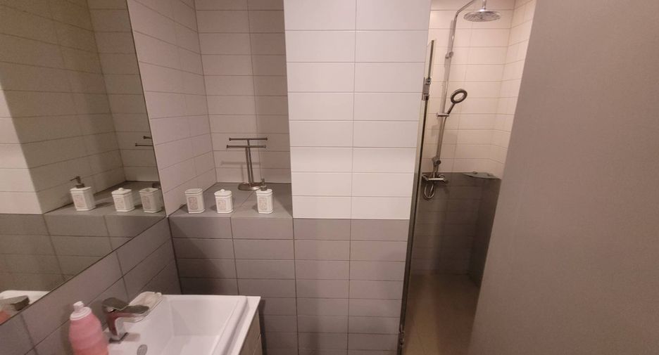 Wohnung zur Miete mit 2 Zimmer in Phra Khanong, Bangkok