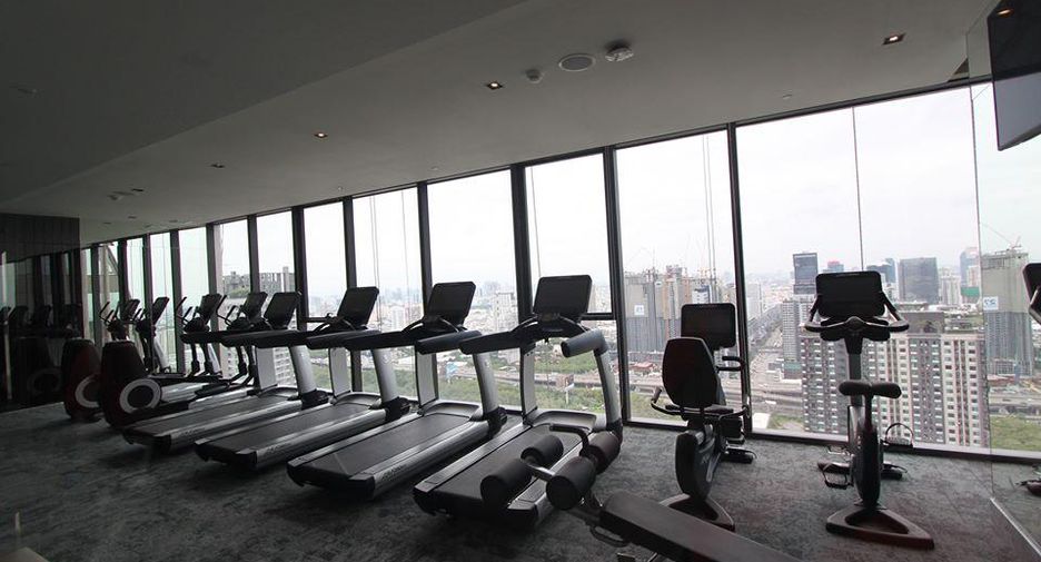 Condo en alquiler y en venta de 1 habitaciones en Watthana, Bangkok