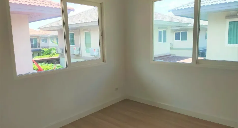 Casa en venta de 3 habitaciones en Bang Bua Thong, Nonthaburi