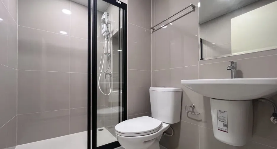 For rent studio condo in Mueang Pathum Thani, Pathum Thani
