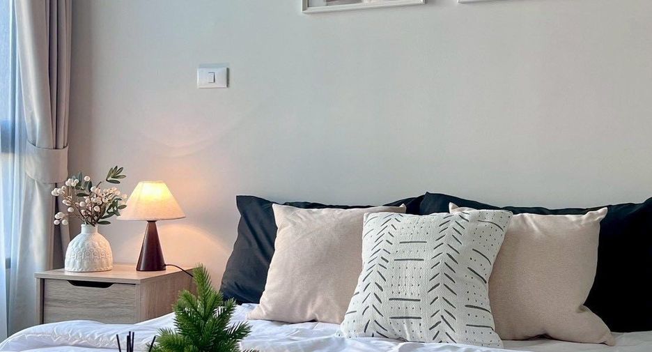 For rent studio condo in Mueang Pathum Thani, Pathum Thani