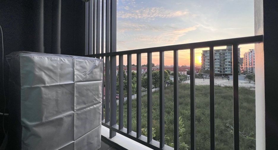 For rent studio condo in Mueang Pathum Thani, Pathum Thani