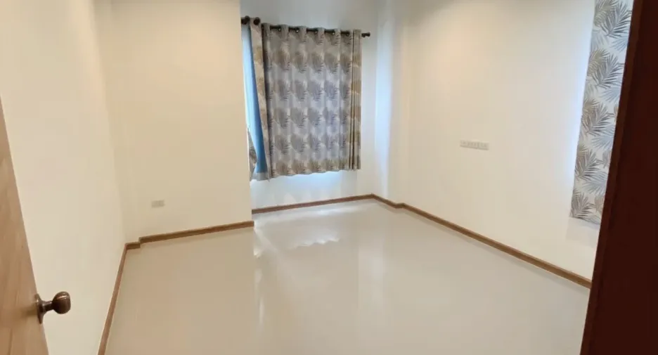 For sale 3 ベッドルーム house in Mueang Nakhon Ratchasima, Nakhon Ratchasima