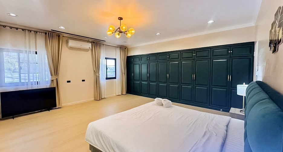 For rent 5 bedrooms house in Bang Lamung, Chonburi