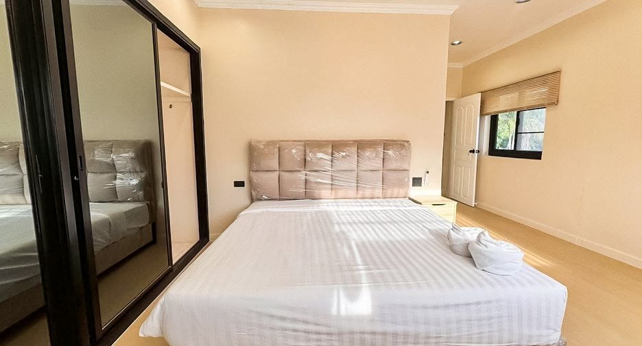 For rent 5 bedrooms house in Bang Lamung, Chonburi