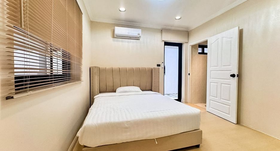 For rent 5 bedrooms house in Bang Lamung, Chonburi