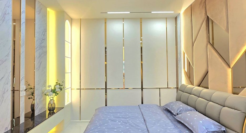 Casa en venta de 4 habitaciones en Bang Lamung, Chonburi