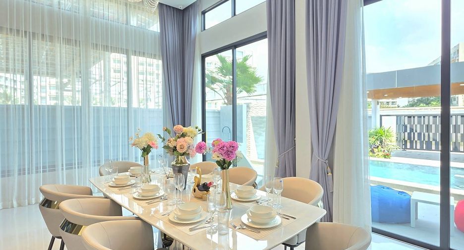 Casa en venta de 4 habitaciones en Bang Lamung, Chonburi