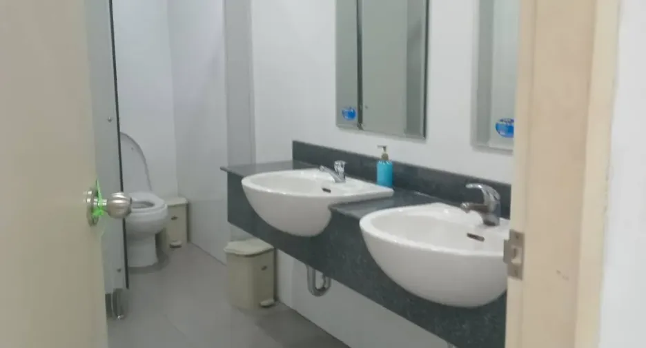 For rent retail Space in Samphanthawong, Bangkok