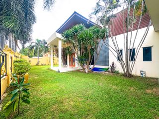 For rent and for sale 5 bedrooms house in Bang Lamung, Chonburi