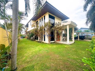 For rent and for sale 5 bedrooms house in Bang Lamung, Chonburi