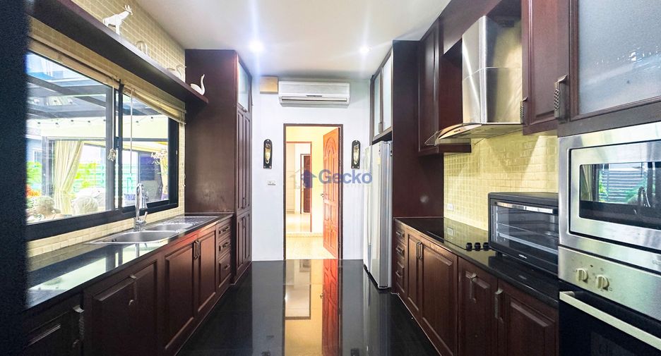 À louer et à vendre 5 chambres maison à Bang Lamung, Chonburi