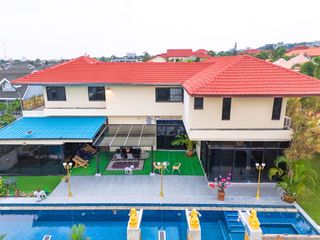 For rent and for sale 5 bedrooms house in Bang Lamung, Chonburi