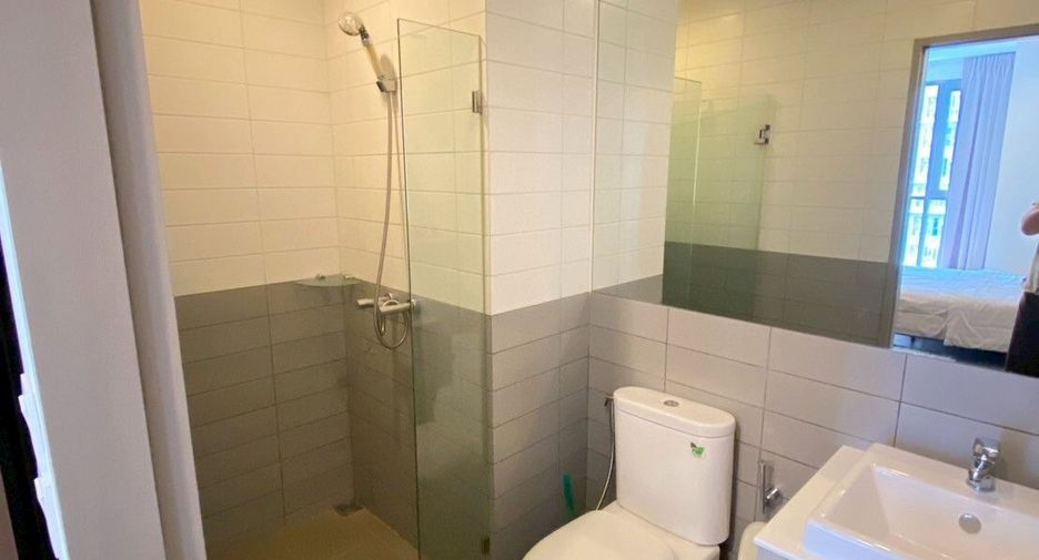 À louer 1 chambre condo à Phra Khanong, Bangkok