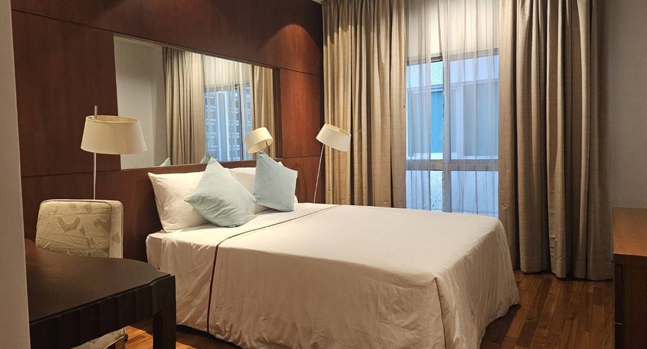 Wohnung zur Miete mit 3 Zimmer in Pathum Wan, Bangkok