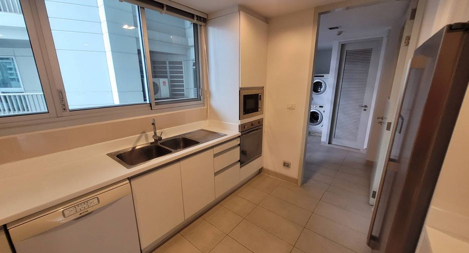 Wohnung zur Miete mit 3 Zimmer in Watthana, Bangkok