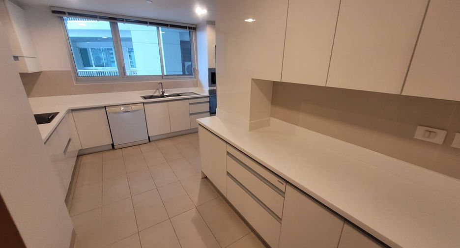Wohnung zur Miete mit 3 Zimmer in Watthana, Bangkok