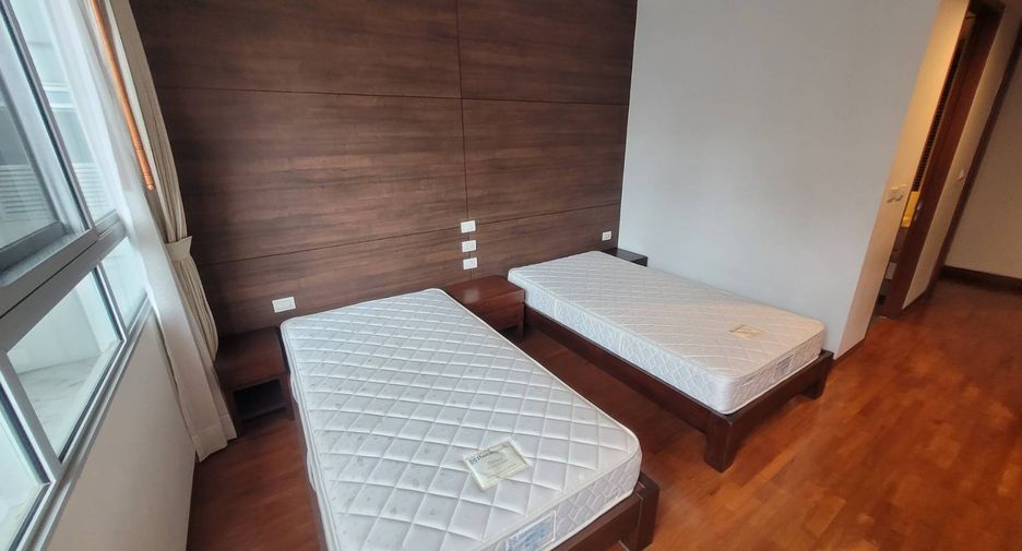 Wohnung zur Miete mit 3 Zimmer in Watthana, Bangkok