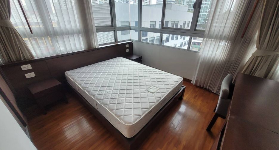 Wohnung zur Miete mit 3 Zimmer in Watthana, Bangkok