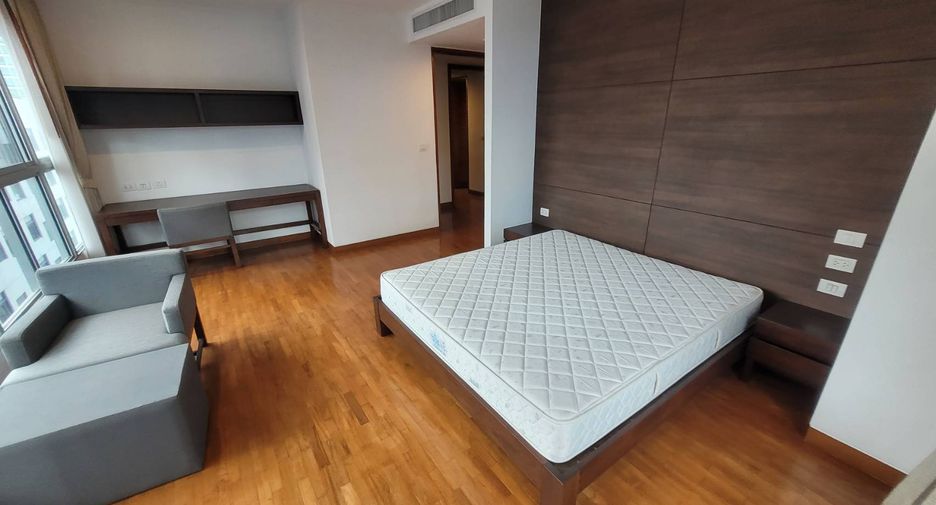 Wohnung zur Miete mit 3 Zimmer in Watthana, Bangkok