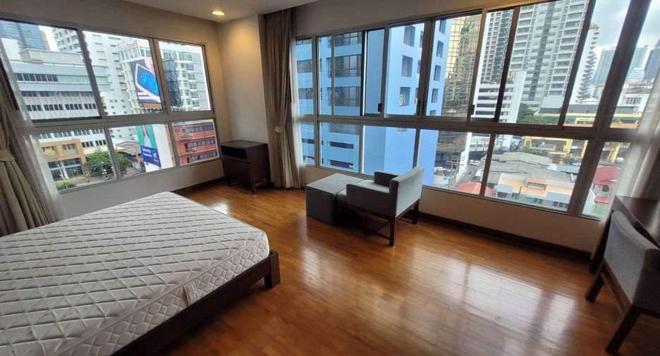 Wohnung zur Miete mit 3 Zimmer in Watthana, Bangkok