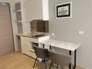 Wohnung zur Miete mit 1 Zimmer in Khlong Toei, Bangkok