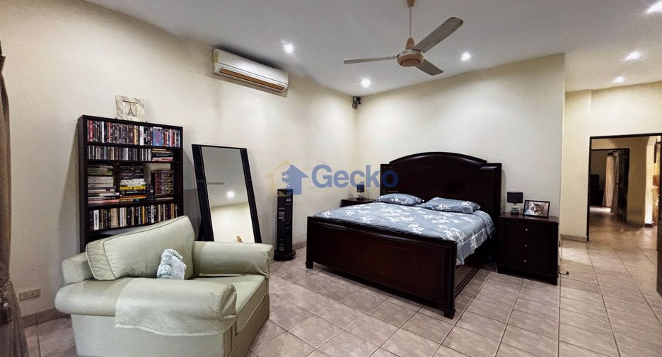 Casa en venta de 4 habitaciones en Bang Lamung, Chonburi