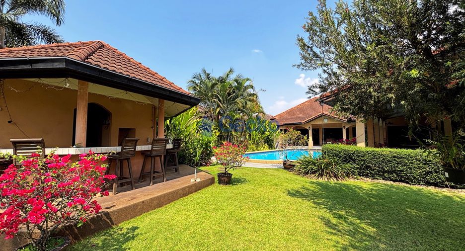 Casa en venta de 4 habitaciones en Bang Lamung, Chonburi