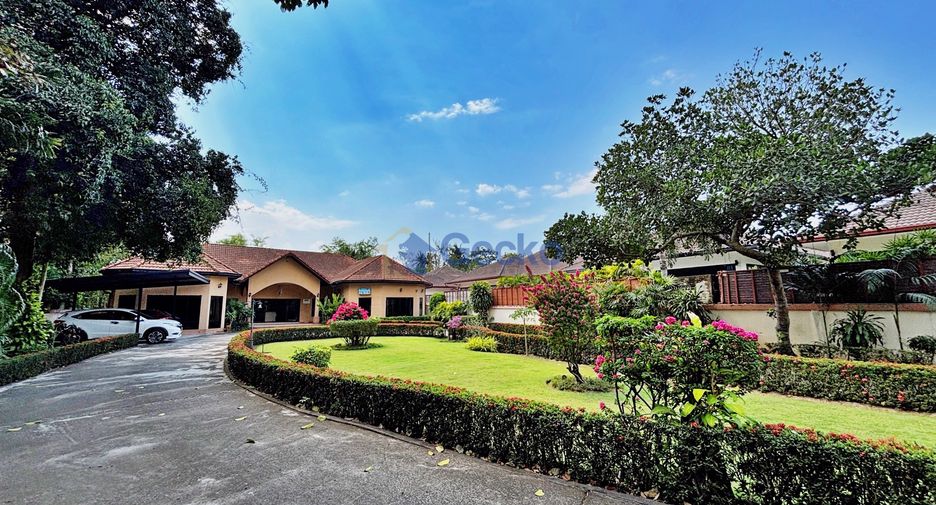 Casa en venta de 4 habitaciones en Bang Lamung, Chonburi