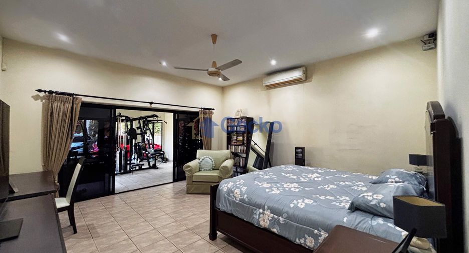 Casa en venta de 4 habitaciones en Bang Lamung, Chonburi