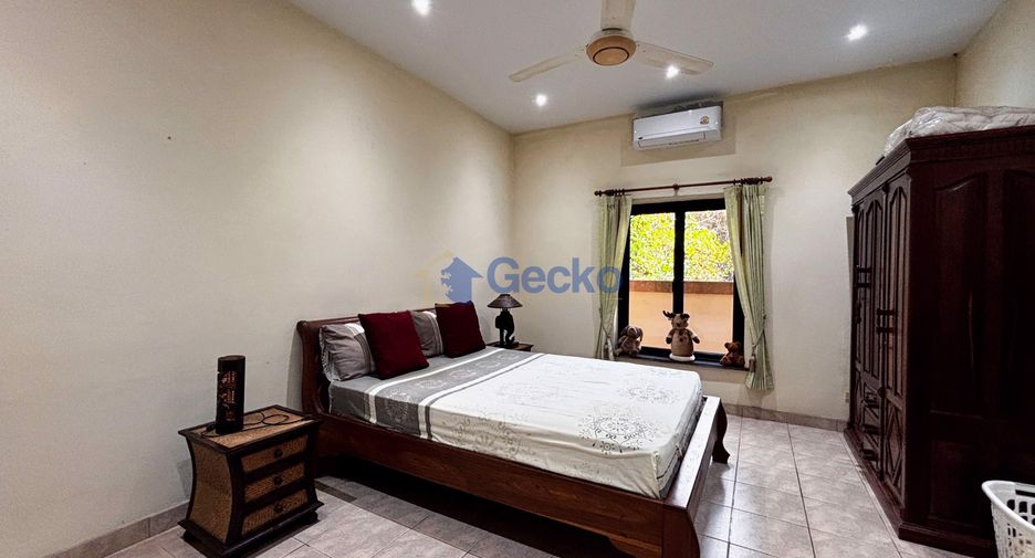Casa en venta de 4 habitaciones en Bang Lamung, Chonburi