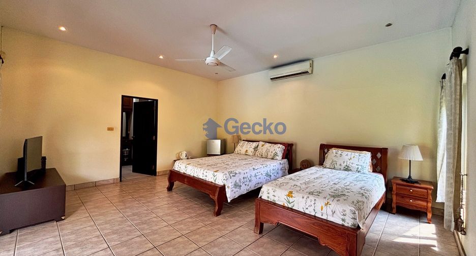 Casa en venta de 4 habitaciones en Bang Lamung, Chonburi