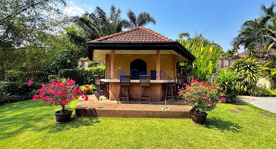 Casa en venta de 4 habitaciones en Bang Lamung, Chonburi