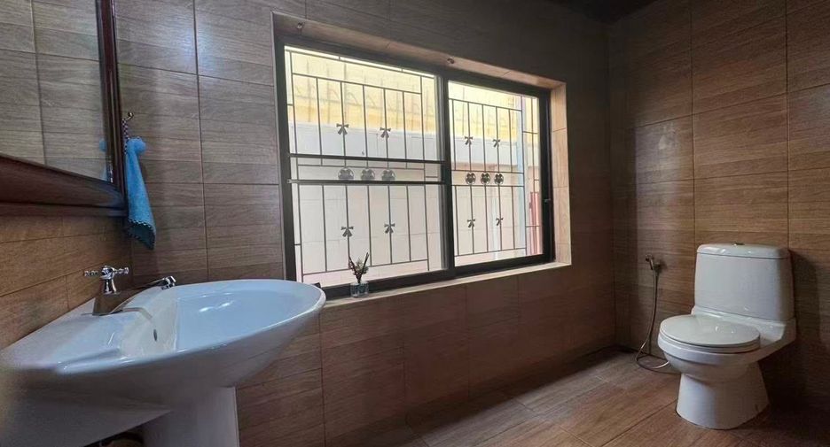 À vendre 4 chambres maison à Bang Lamung, Chonburi
