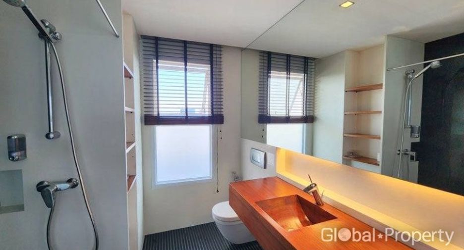 For sale 1 bed condo in Pratumnak, Pattaya
