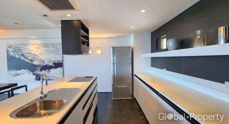 For sale 1 bed condo in Pratumnak, Pattaya